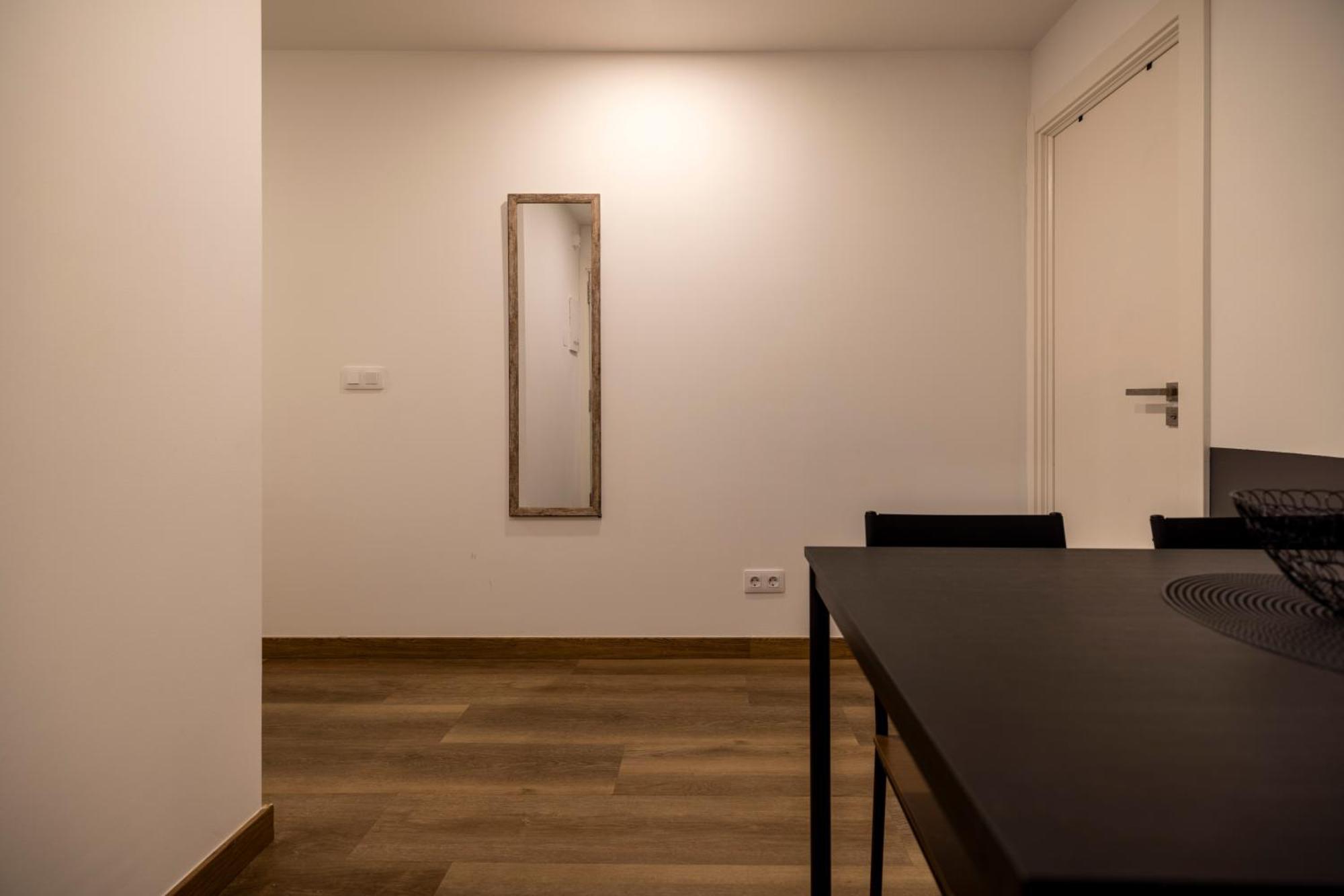 Estudio Para Grupos Pequenos En El Pas De La Casa - Centrico Exteriér fotografie