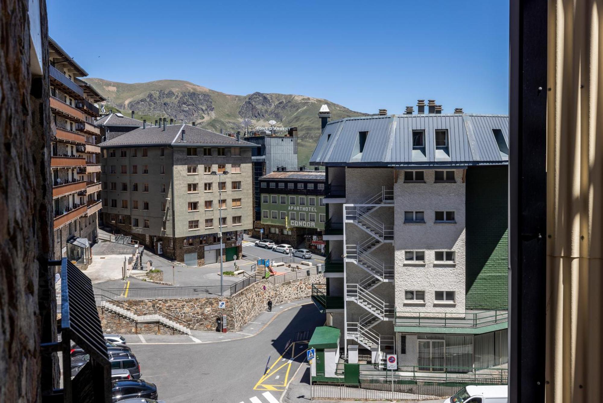 Estudio Para Grupos Pequenos En El Pas De La Casa - Centrico Exteriér fotografie